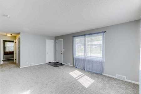 1630 NE Hollywood Avenue Minneapolis, MN 55418