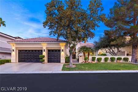 2012 Glenview Dr Las Vegas, NV 89134