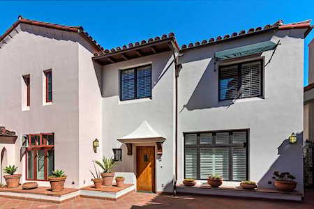 105 W De La Guerra St #H Santa Barbara, CA 93101
