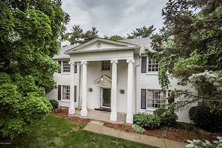 28 Gardiner Ct Louisville, KY 40205