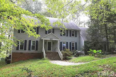 8612 Wood Lawn Drive Raleigh, NC 27613