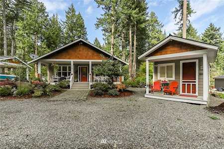 11209 Bayview Place Anderson Island, WA 98303