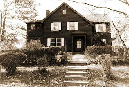 11 Stone Rd Belmont, MA 02478