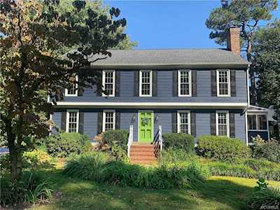 10412 Huntsmoor Dr Henrico, VA 23233