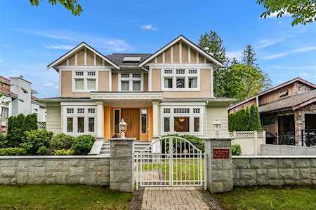 2953 W 36th Avenue Vancouver, BC V6N 2R2