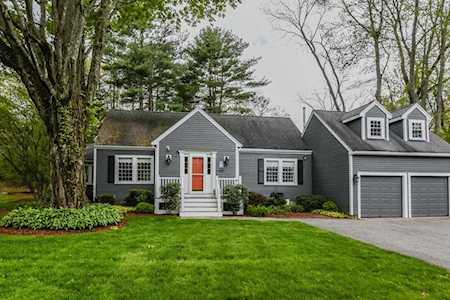 163 Bullard St Walpole, MA 02081