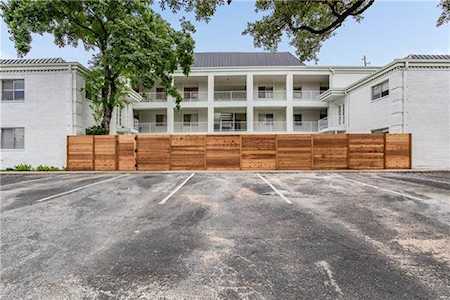 1610 Enfield Rd #201 Austin, TX 78703