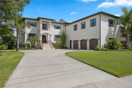2622 S Dundee Street Tampa, FL 33629