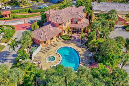 400 Uno Lago Drive #304 Juno Beach, FL 33408