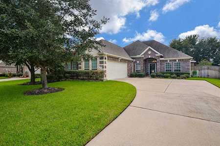 27227 Horseshoe Falls Lane Cypress, TX 77433
