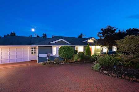 560 Knockmaroon Road West Vancouver, BC V7S 1R6