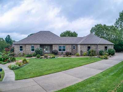 2200 Ledgewood Court Newburgh, IN 47630