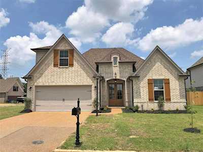 9684 Woodland Wind Cv Cordova, TN 38016