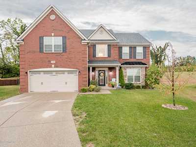17901 Duckleigh Ct Fisherville, KY 40023