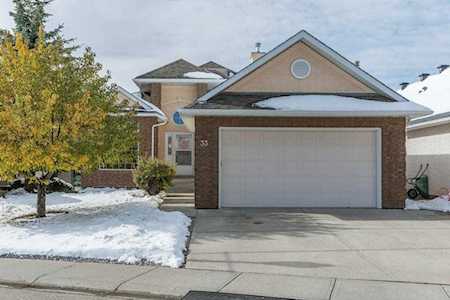 33 Strathridge Crescent SW Calgary, AB T3H 3R9