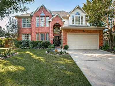 5212 Rainier Road Fort Worth, TX 76137