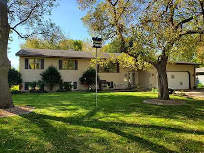 638 Kim Avenue Hamburg, MN 55339