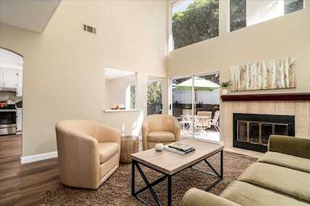 1210 Via Apuesto San Marcos, CA 92078