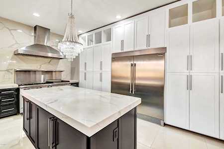 1326 S Holguin Court Chandler, AZ 85286