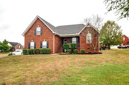821 Renaissance Ave Murfreesboro, TN 37129