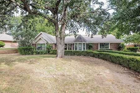7333 Wexford Court North Richland Hills, TX 76182