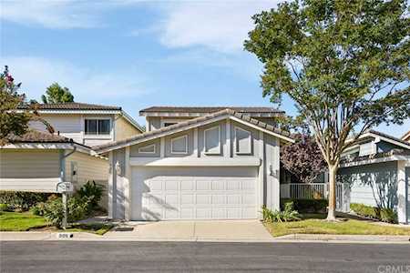 985 S Park Rim Circle Anaheim Hills, CA 92807