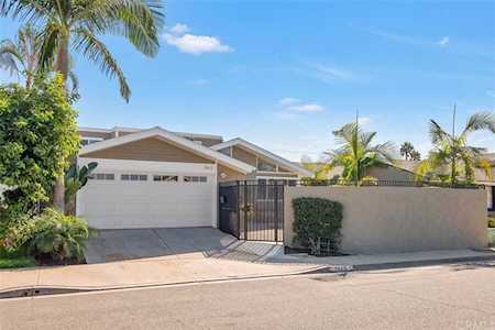 1663 New Hampshire Drive Costa Mesa, CA 92626