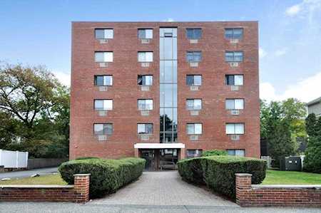 12 Pond Ln #24 Arlington, MA 02474