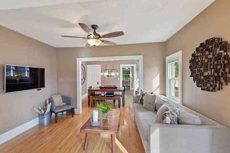 5549 40th Avenue S Minneapolis, MN 55417