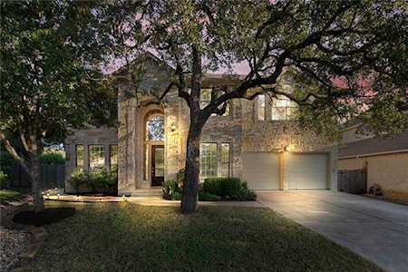 11109 Claro Vista Cv Austin, TX 78739