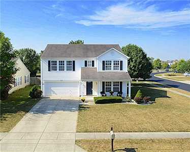 5664 N Burlington Drive Mccordsville, IN 46055