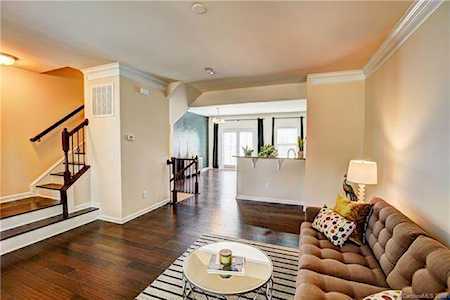 1321 Queen Lyon Ct Charlotte, NC 28205