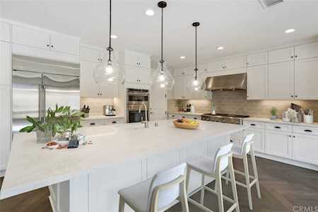 2018 Rembrandt Santa Ana, CA 92704