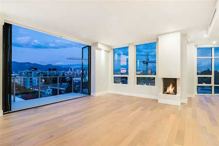 2687 Maple Street #701 Vancouver, BC V6J 3T7