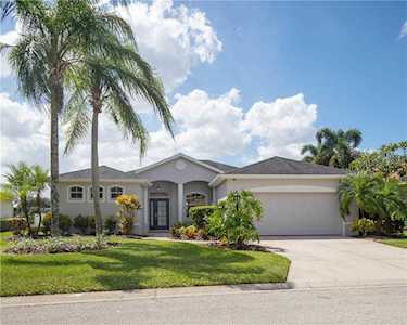 12108 Beeflower Drive Lakewood Ranch, FL 34202