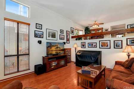 1002 W Riverside Drive #27 Burbank, CA 91506