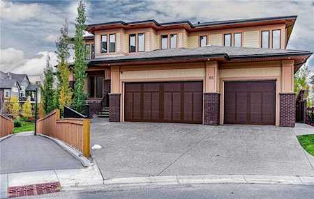 65 Rockcliff Heights NW Calgary, AB T3G 0C8