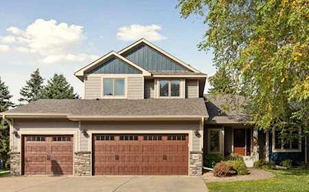 195 Oak Hill Drive Shoreview, MN 55126