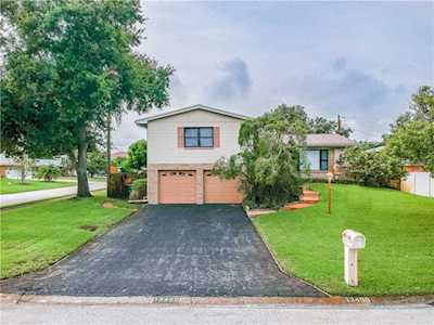 13400 Periwinkle Avenue Seminole, FL 33776