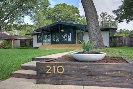 210 Classen Drive Dallas, TX 75218