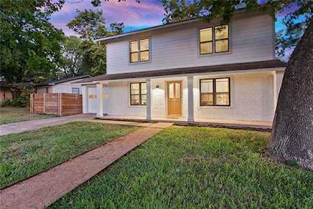 8409 Rockwood Ln Austin, TX 78757