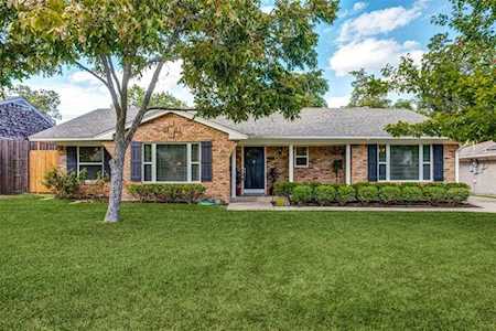 10425 Royalwood Drive Dallas, TX 75238