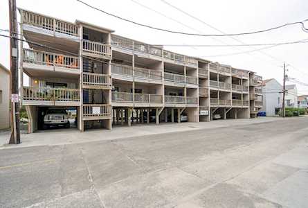 505 Carolina Beach Avenue Carolina Beach, NC 28428