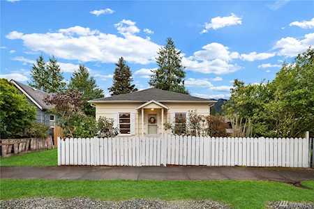 285 SE Andrews St Issaquah, WA 98027