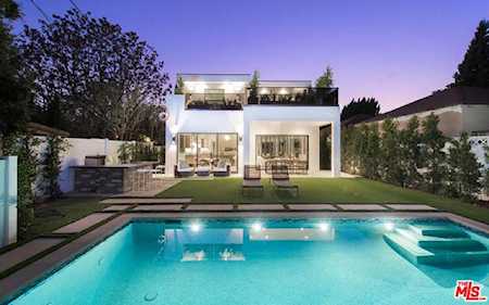 144 N Bowling Green Way Los Angeles, CA 90049