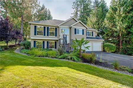 451 E Rainier Dr Allyn, WA 98524