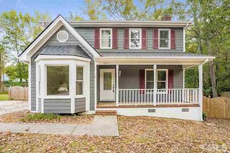 821 Pinewood Drive Apex, NC 27502