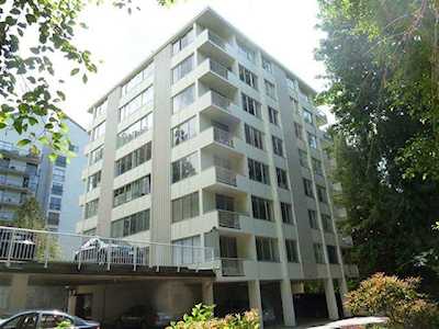 1785 Esquimalt Avenue #402 West Vancouver, BC V7V 1R7