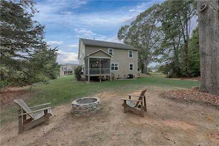 2601 S Shanklin Ln Denver, NC 28037