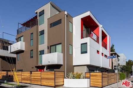 1306 N Mansfield Avenue Los Angeles, CA 90028